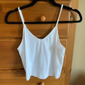 White cropped Colsie tank top